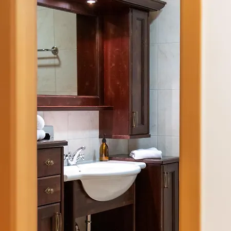 International House Deluxe Zw 13 Solden